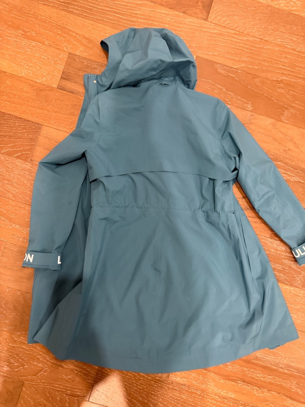 lululemon athletica Rebel Teal Hooded Rain Trench Jacket - Picture 7 of 13